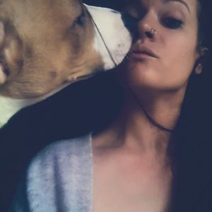 Meet your Posher, Dominique